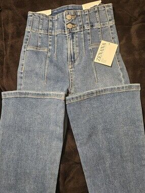 Zenana Outfitters High-Rise Medium Blue Straight-Leg Jeans